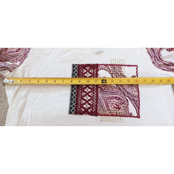 Chico's Zenergy Size 2 Top Shirt Round Neck 3/4 Sleeve Embellished Front Red NWT - Picture 5 of 6